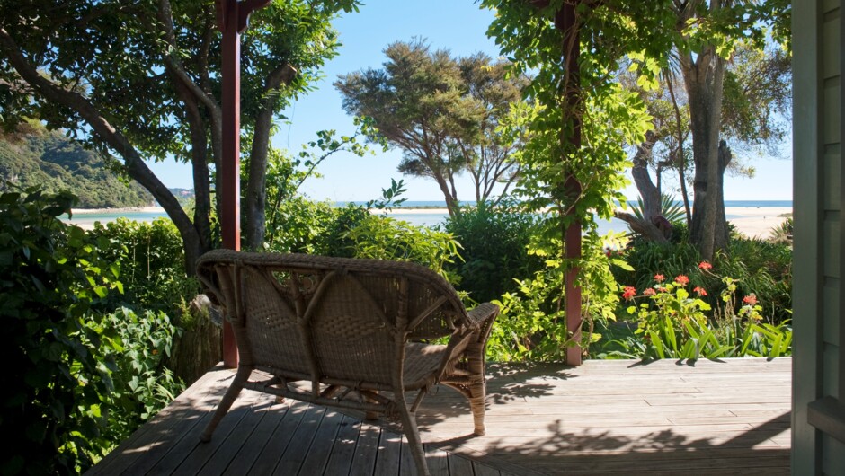 Meadowbank Homestead at Awaroa in the beachfront