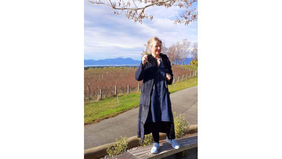 Kirsten is also passionate about New Zealand wine and has written a book about the subject.