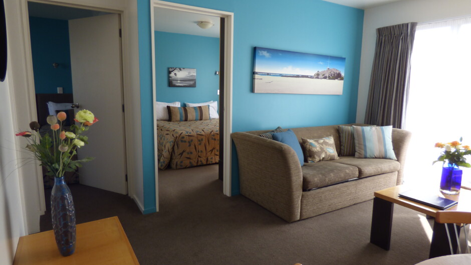 2 bedroom suite with capacity to sleep up to 6 guests, with Spa Bath facility