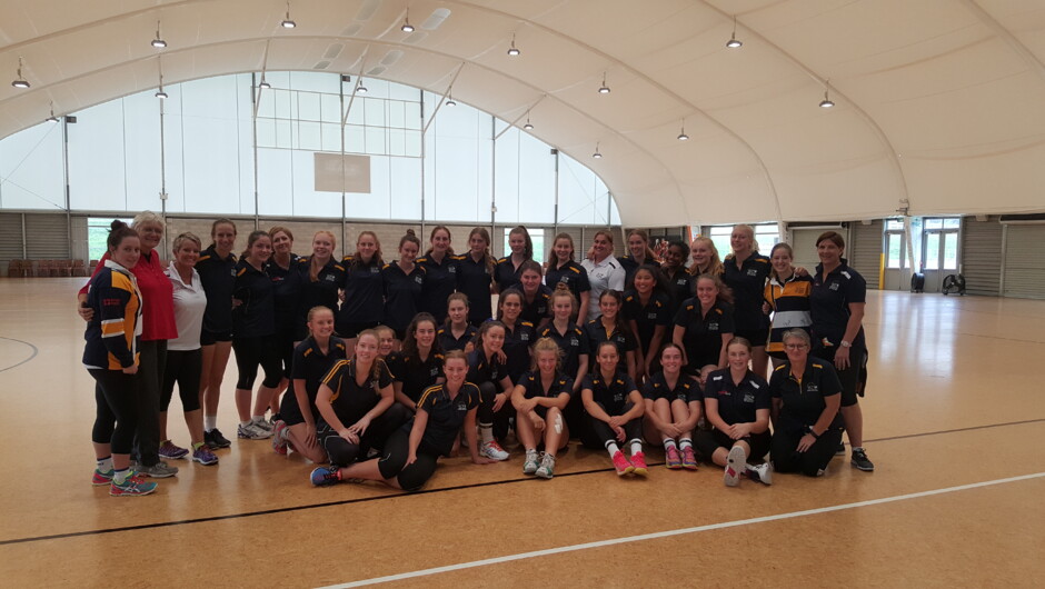 New Zealand Netball Tour with Tour Time New Zealand | Elite Netball Coaching with former Silver Ferns Coach Yvonne Willering