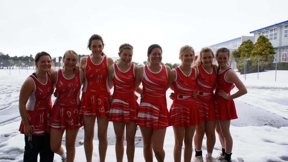 Fun in the snow on New Zealand Netball Tour with Tour Time New Zealand