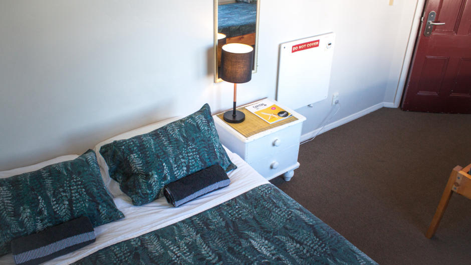 Private rooms feature comfy queen-sized beds, and dorm rooms have custom-made timber bunks with luxurious mattresses and fresh linen bedding. All rooms are light and spacious, with views over Thorndon.