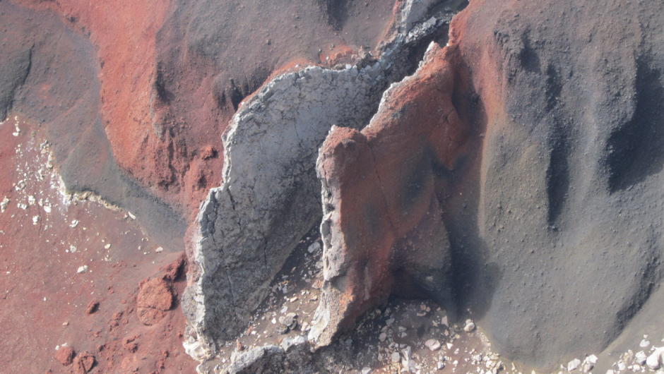 Red Crater - Tongariro Alpine Crossing