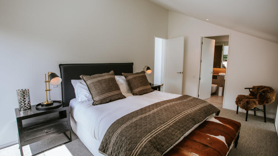 Luxurious linens complete this modern and stylish holiday home. Perfect to relax and recharge after a day of Wanaka activities.