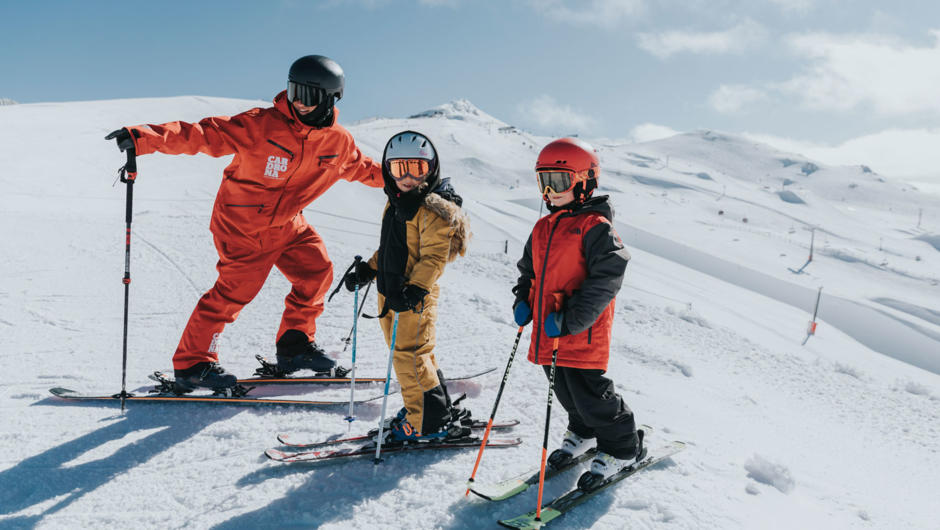 Kids ski lessons at Cardrona
