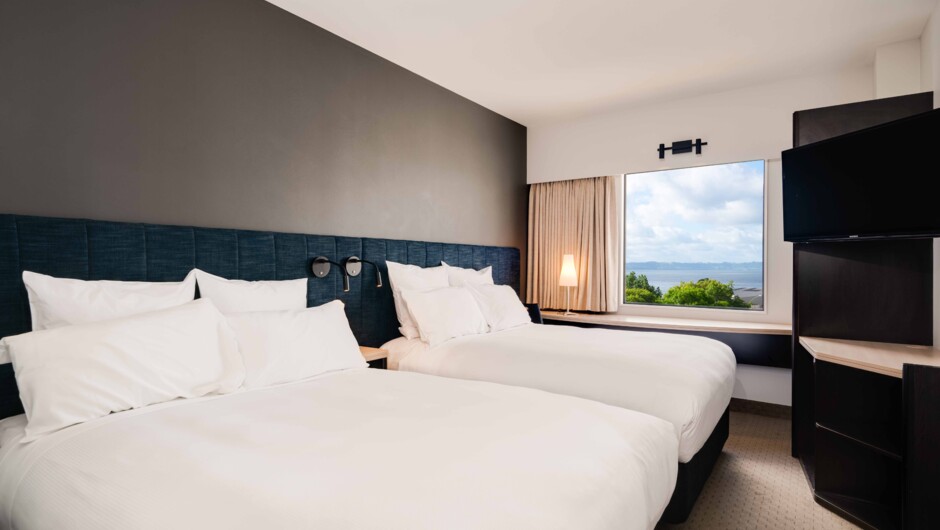 Our lakeview twin rooms offer all the great features of a standard room, including Internet access and in-room movies, as well as spectacular views of Lake Rotorua.