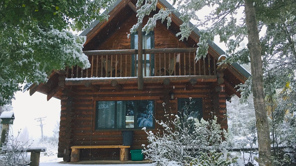 Cabbage Tree cabin in Winter