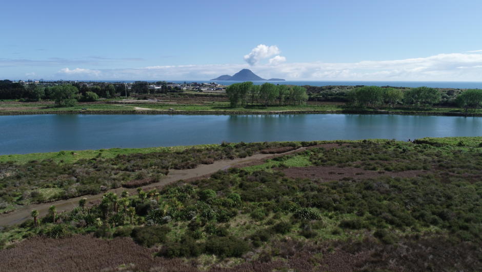 The beautiful Whakatane River with Whale Island in the background. Walk along the Warren Cole walkway with direct access from our park, leading you into our friendly township.