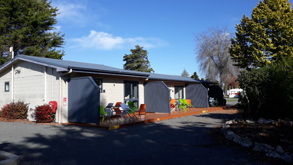 Family units block of 3.  sleeps between 5 and 7.  fully self contained with 2 bedroom, lounge, bathroom and full kitchen