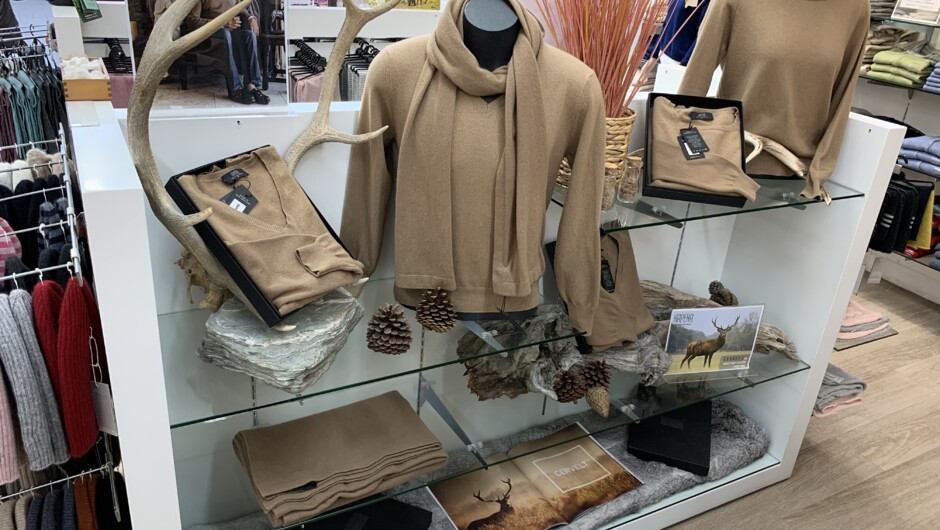 Kapeka Cervelt - luxury fashion items made from New Zealand deer fibre