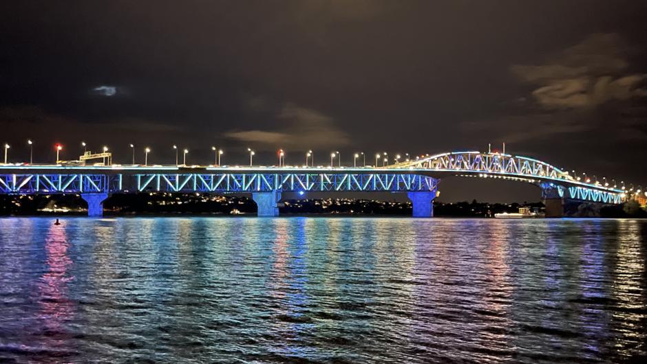 Auckland Harbour Bridge night view