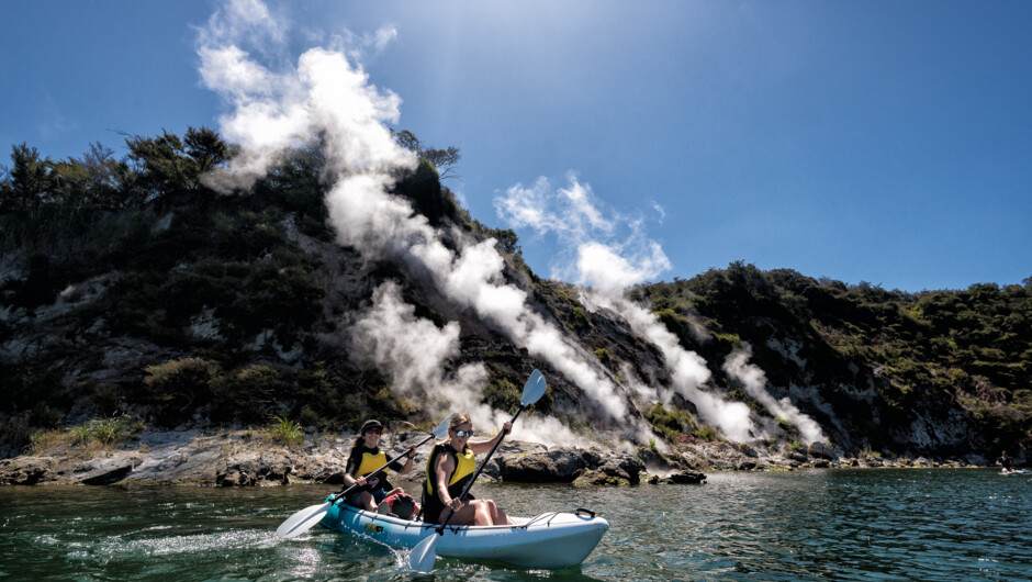 Steaming Cliffs Kayak on Lake Rotomahana, Waimangu Volcanic Valley