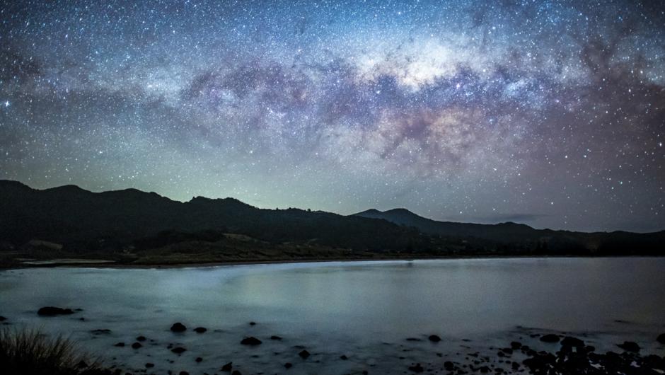 Viewing the Milky Way from the beach is a special experience. Note that camera&#039;s do pick up more light than the human eye.