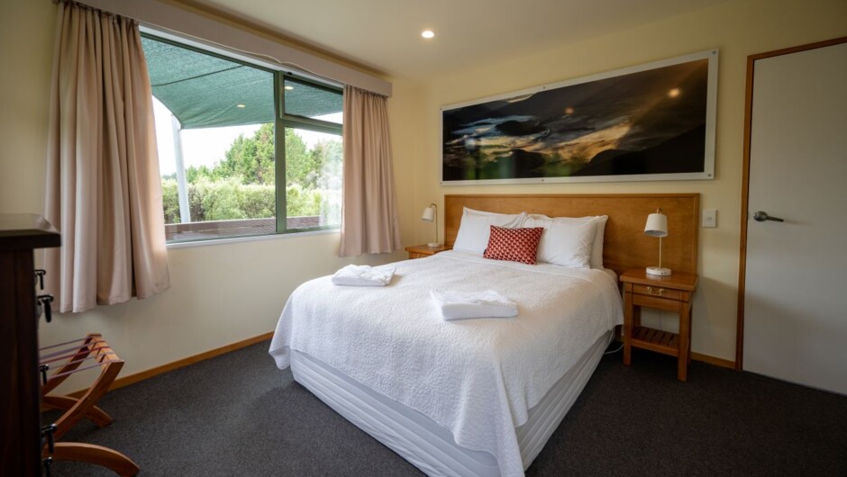 Enjoy our spacious queen suite bedrooms
