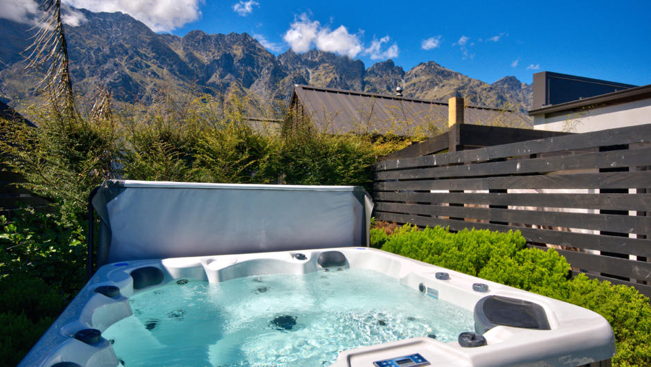 Fantastic place to relax in the spa and take in the mountain views