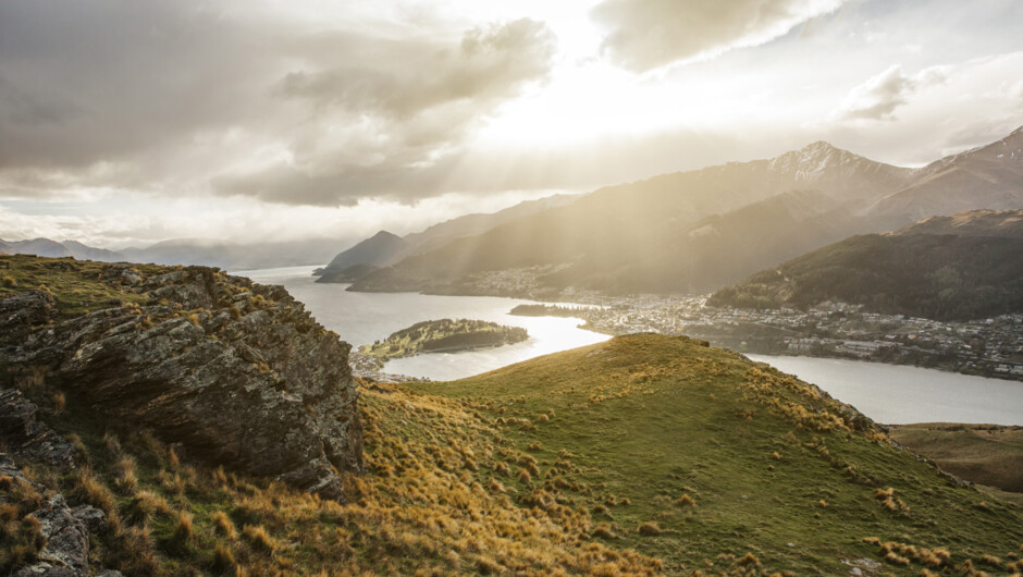 Deer Park Heights offers unique, uninterrupted views of the Wakatipu Basin.