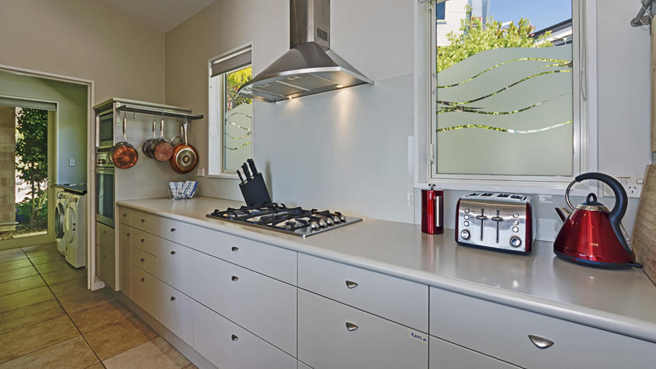 Fully-equipped kitchen with gas stove