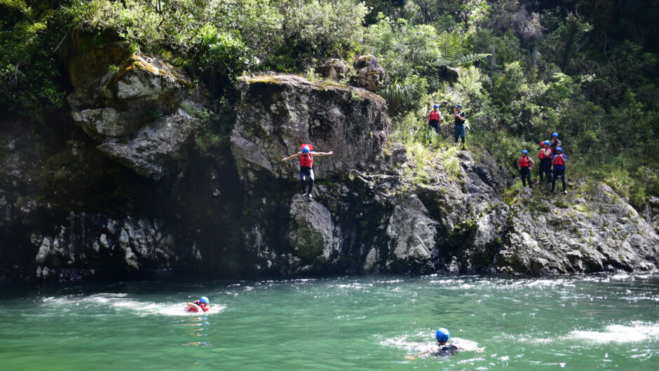 Take the plunge into the refreshing water of the Waiohine to cool down on a hot day. Nothing beats the feeling of free falling to create the biggest splash possible, in New Zealand we call this a Manu.