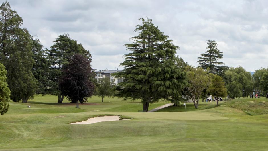 Hole 9, Par 5, featuring the new style bunkering as part of a three year redevelopment by Greg Turner Design