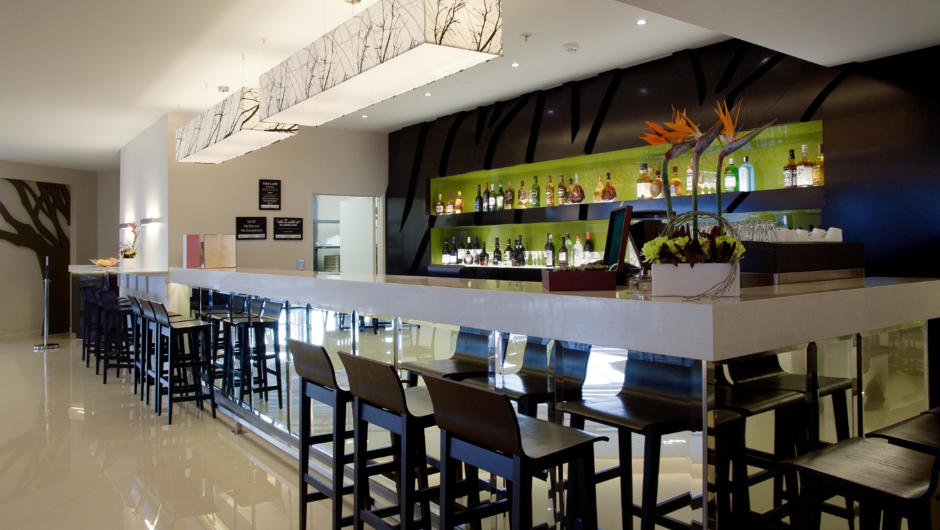 Sudima Auckland Airport Visaya Bar