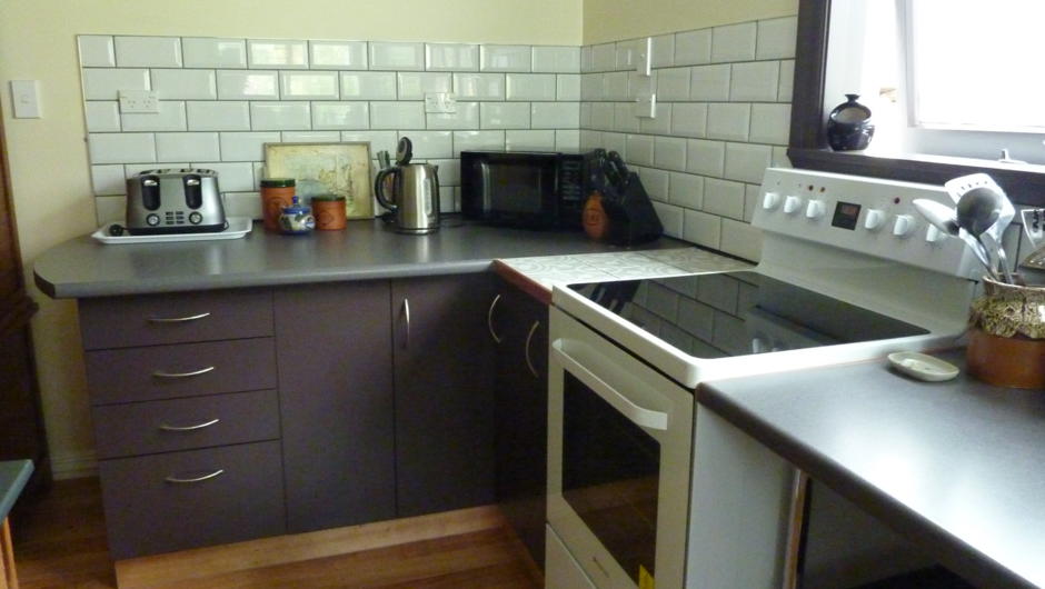 Shared well equipped kitchen, renovated / new since December 2021.