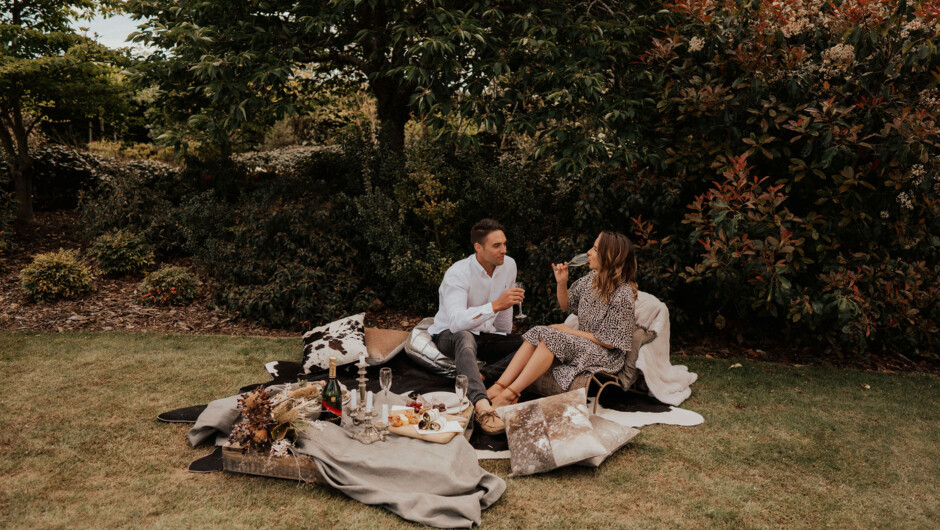 Let Collective Concepts create the ultimate experience so you can celebrate your special occasion in luxurious style. Perfect for proposals, engagement celebrations, anniversaries or a lovers lunch date.
