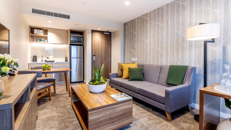 Sudima Christchurch City Executive Apartment Lounge & Kitchenette