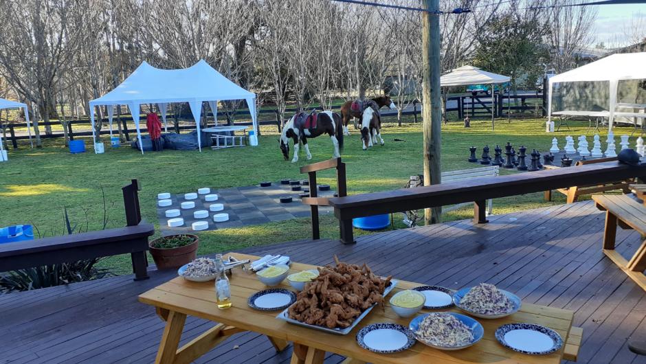 Indulge yourself and join us for a wonderful afternoon traveling via horseback to a local restaurant, to enjoy some beautiful food and great company.