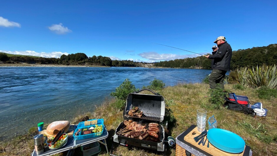 Gourmet Riverside BBQ lunch on the Upper Waiau River, what better way to recharge during a full day of fishing