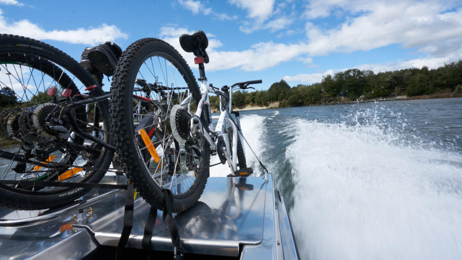 Our custom bike rack means we can provide on river transfers for cyclist using the Lake2Lake cycle trail