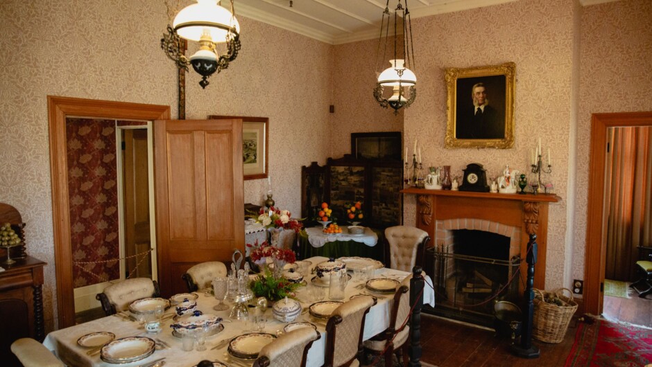 PuhiNui Homestead Dining Room