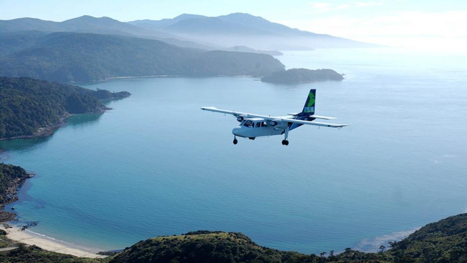 Stunning scenic flight over Foveaux Strait to Stewart Island from Invercargill