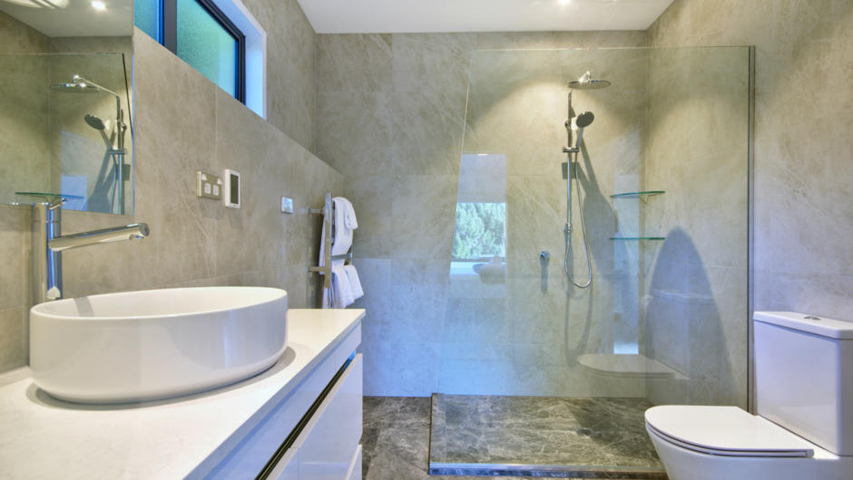 Main bathroom - shared by Bedrooms 2 & 3