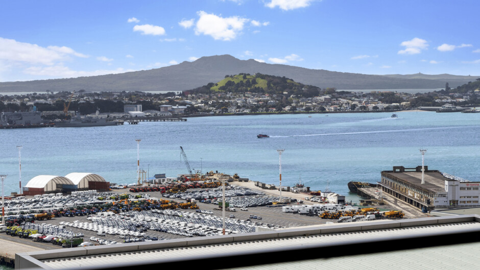 Gorgeous views of Rangitoto Island from the balcony.