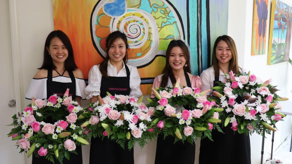 Auckland Floral Experiences - Hens Party Group Bridal Table Wreath Flower Workshop. Book for up to 6x adults at our venue at Auckland Floral Experiences or book for a group of  5x adults or more at your home, workplace or venue.