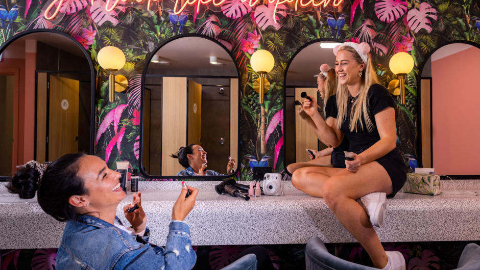 Get ready for all the adventure Auckland as in store for you, in these fun, bright bathrooms.
Just as integral as well-designed rooms, these communal baths offer a wow factor and insta moments all of their own.