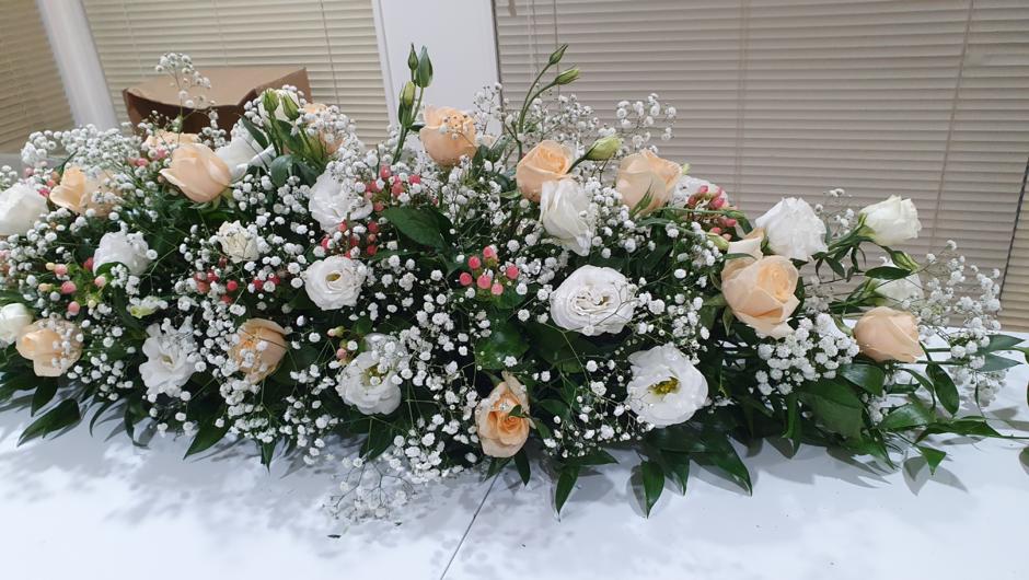 Learn how to create your own Bridal Table flower Arrangement at Auckland Floral Experiences
