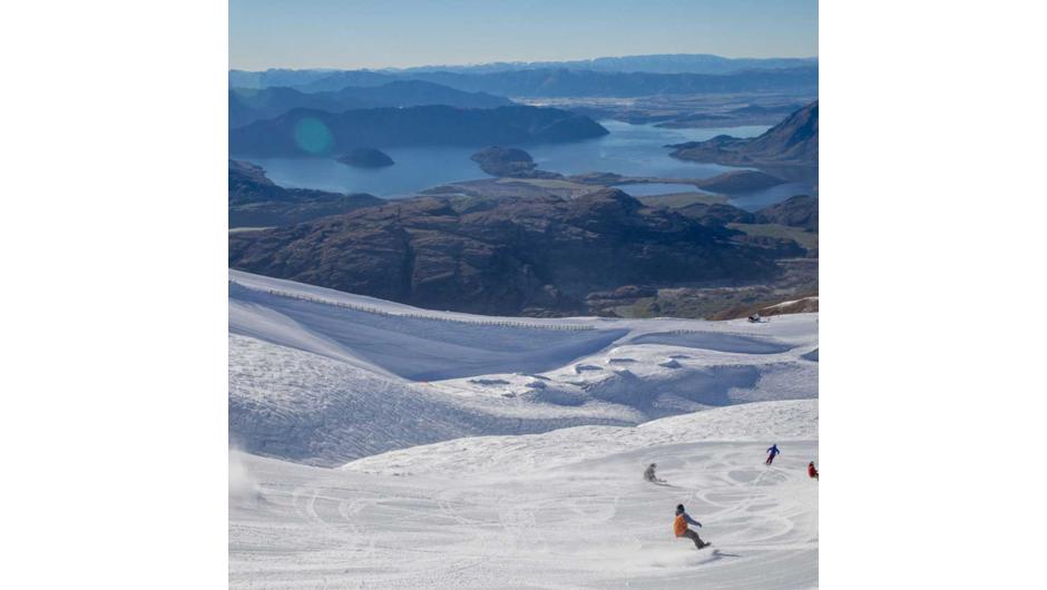 Enjoy 2 days on Treble Cone Ski Field, the largest ski area in NZ’s South Island, is famous for its long, uncrowded groomed runs, legendary off-piste terrain and unrivalled views over Lake Wanaka and the Southern Alps.