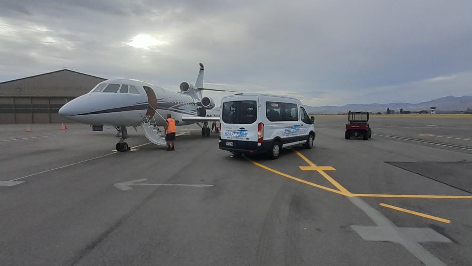 Private Charter transfer to Blenheim for their private jet get-away.