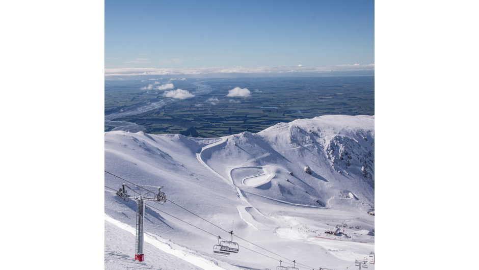 Mt Hutt is your go-to for epic freestyle skiing and snowboarding with four terrain park zones featuring jumps and features for all abilities and with the Summit chairlift is an easy way to access great backcountry riding and skiing.