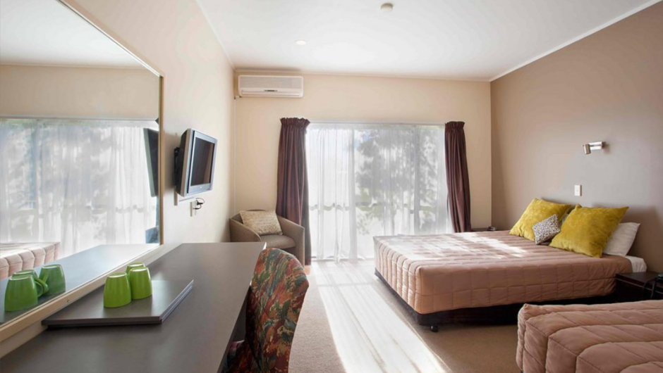 Auckland Airport Kiwi Hotel Premier Bedroom