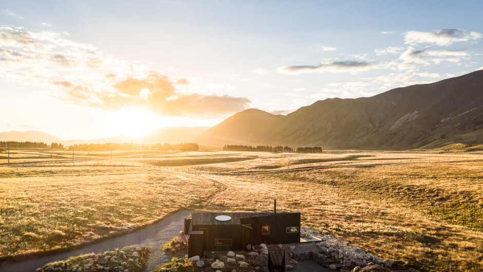 Skylark Cabin offers private luxury accommodation in New Zealand's beautiful South Island
