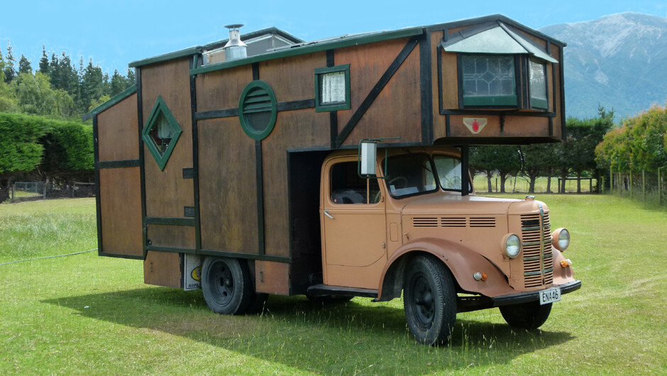 House Truck / Gypsy Wagon - Wacky Stays, Kaikoura