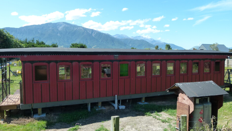 Mountain views - Train Carriage - Wacky Stays, Kaikoura
