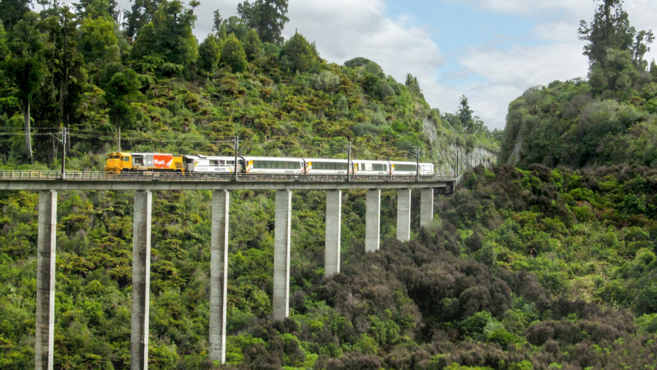 Northern Explorer Hapuawhenua Viaduct