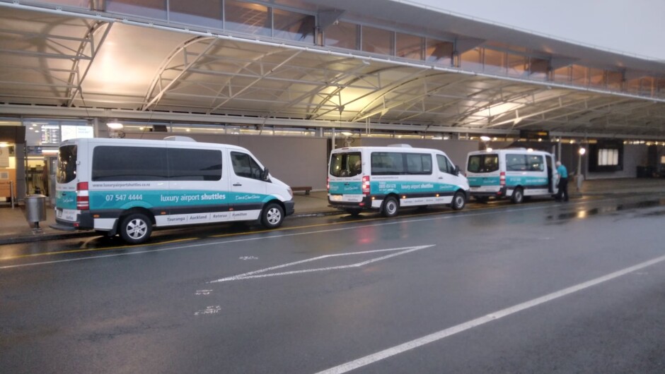 Luxury Airport Shuttles providing Shuttle Services at Auckland Airport