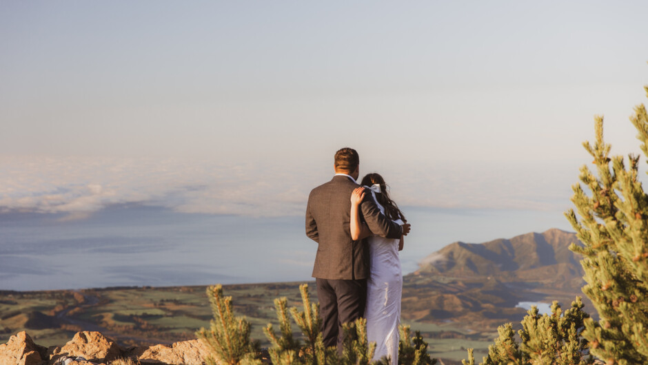 Exchange your vows on top of the Kaikoura mountain ranges with coastal views for miles.