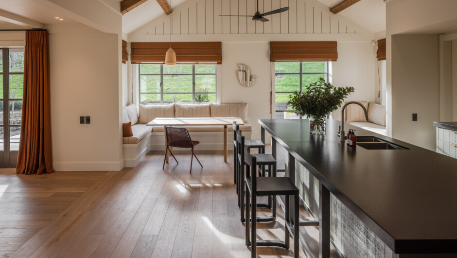 Black Barn Retreat | Euchre Lodge