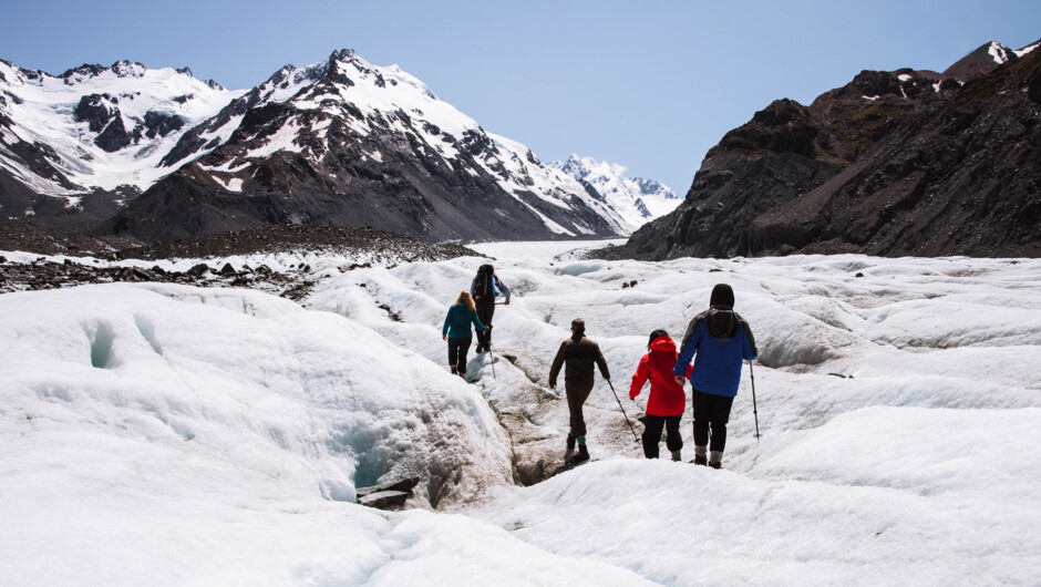 Passengers setting off on their Tasman Glacier adventure.