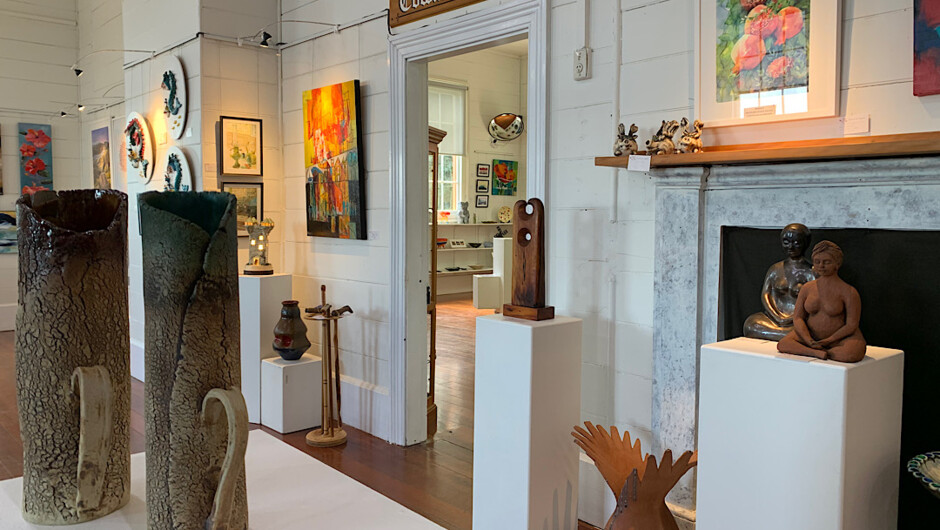 Thames Art Gallery is home to a well established Pottery Group who hold regular exhibitions